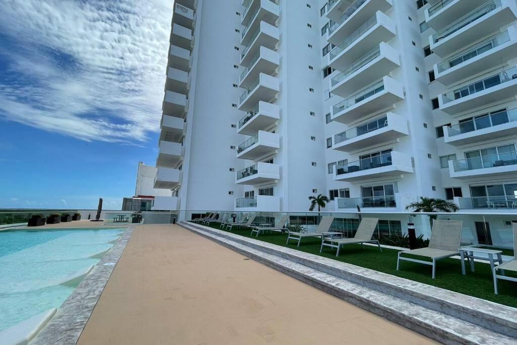 Malecon Americas By Andiani Travel Cancún Buitenkant foto